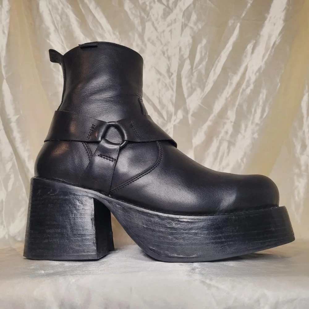 DESTROY vintage black leather 90s era heeled platform boots - Picture 2 of 8